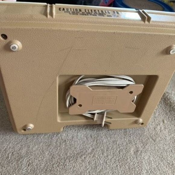 Vintage 1978 Fisher Price Record Player Phonograph-No Lid - Picture 9 of 10